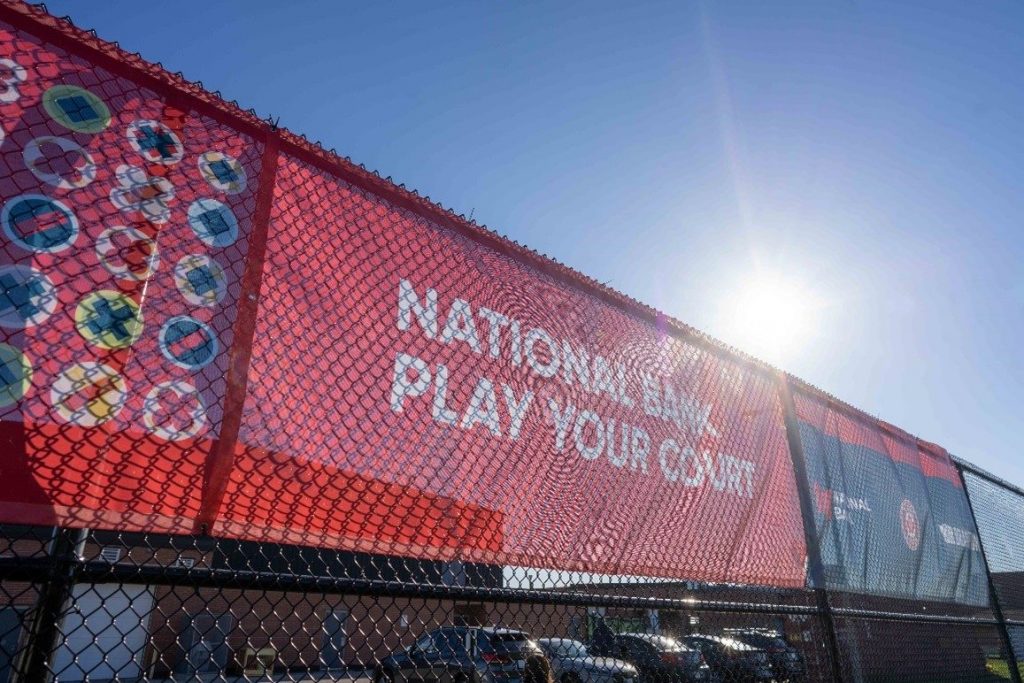 La Ville de Brampton s'associe à la Banque Nationale et à Tennis Canada pour dévoiler le terrain de tennis de la Banque Nationale au parc Morris Kerbel